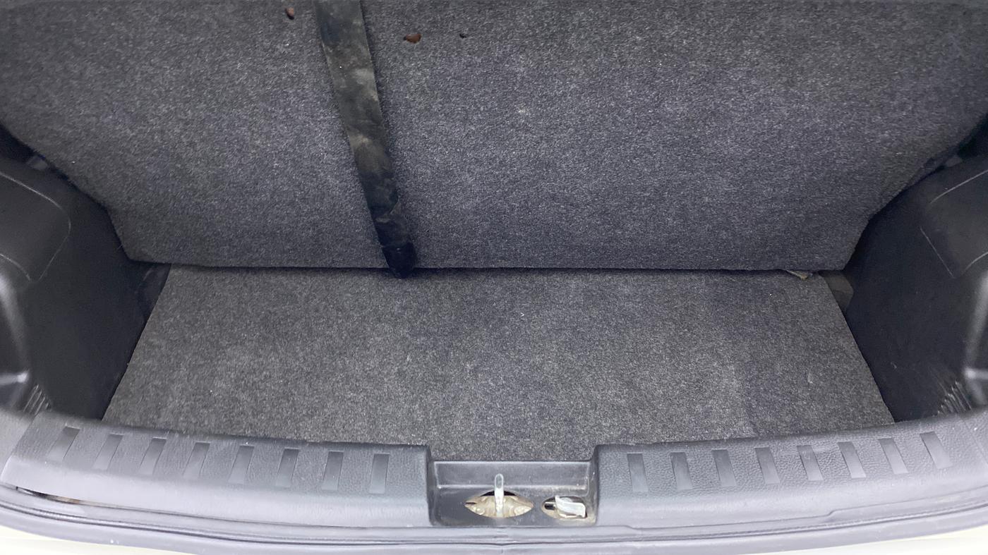 2013 Maruti Swift VXI D, Petrol, Manual, 49,712 km, Boot Inside