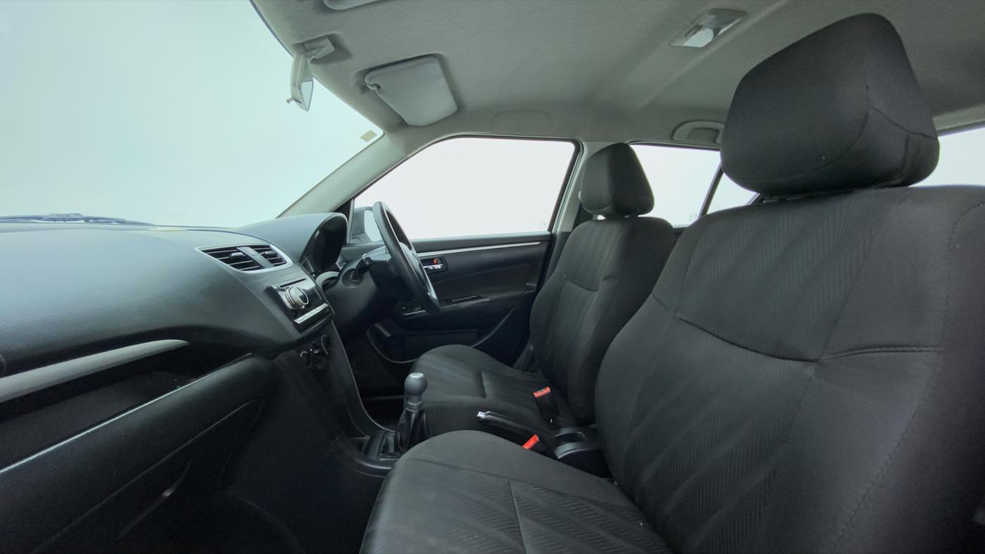 2013 Maruti Swift VXI D, Petrol, Manual, 49,712 km, Right Side Front Door Cabin