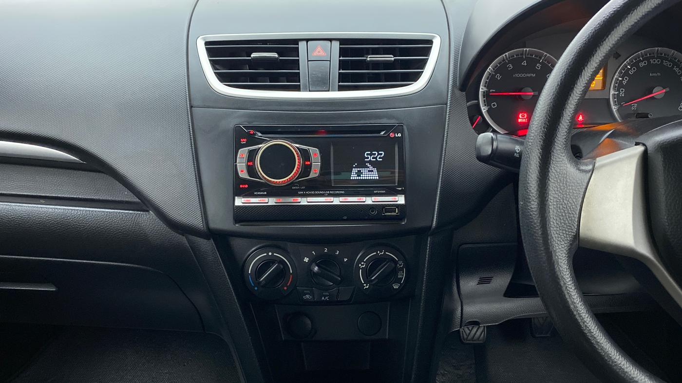 2013 Maruti Swift VXI D, Petrol, Manual, 49,712 km, Air Conditioner