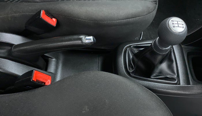 2013 Maruti Swift VXI D, Petrol, Manual, 49,712 km, Gear Lever