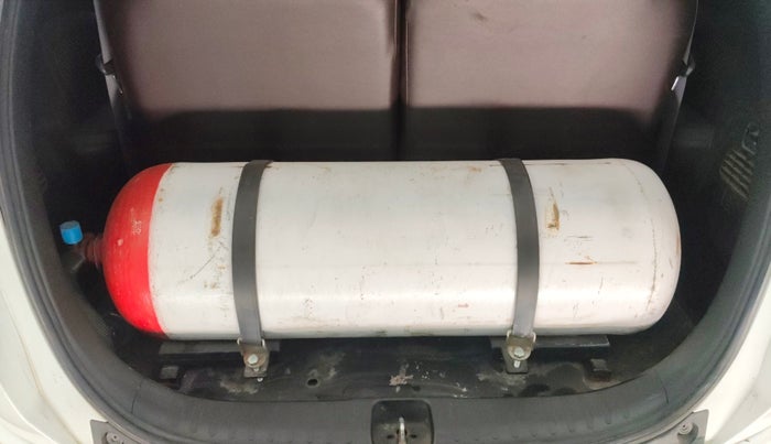 2019 Honda BR-V 1.5L I-VTEC S, CNG, Manual, 71,102 km, Boot Inside