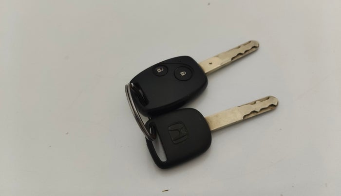 2019 Honda BR-V 1.5L I-VTEC S, CNG, Manual, 71,102 km, Key Close Up