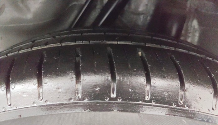 2019 Honda BR-V 1.5L I-VTEC S, CNG, Manual, 71,102 km, Left Rear Tyre Tread