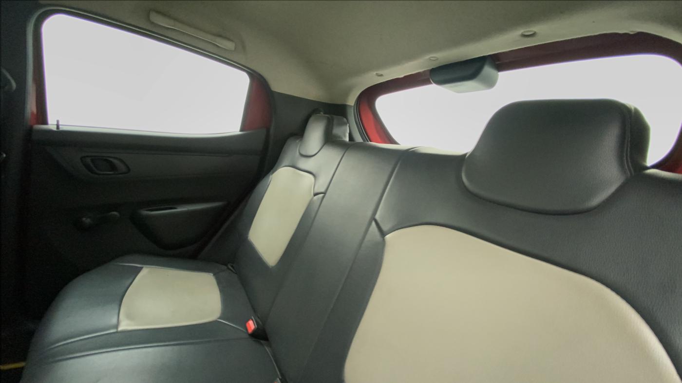 2015 Renault Kwid RXT 0.8, Petrol, Manual, 58,918 km, Right Side Rear Door Cabin