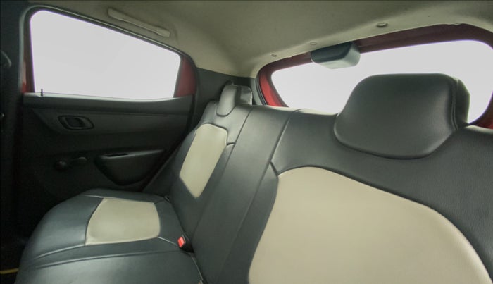 2015 Renault Kwid RXT 0.8, Petrol, Manual, 58,918 km, Right Side Rear Door Cabin