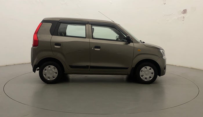 2022 Maruti New Wagon-R LXI 1.0, Petrol, Manual, 31,431 km, Right Side