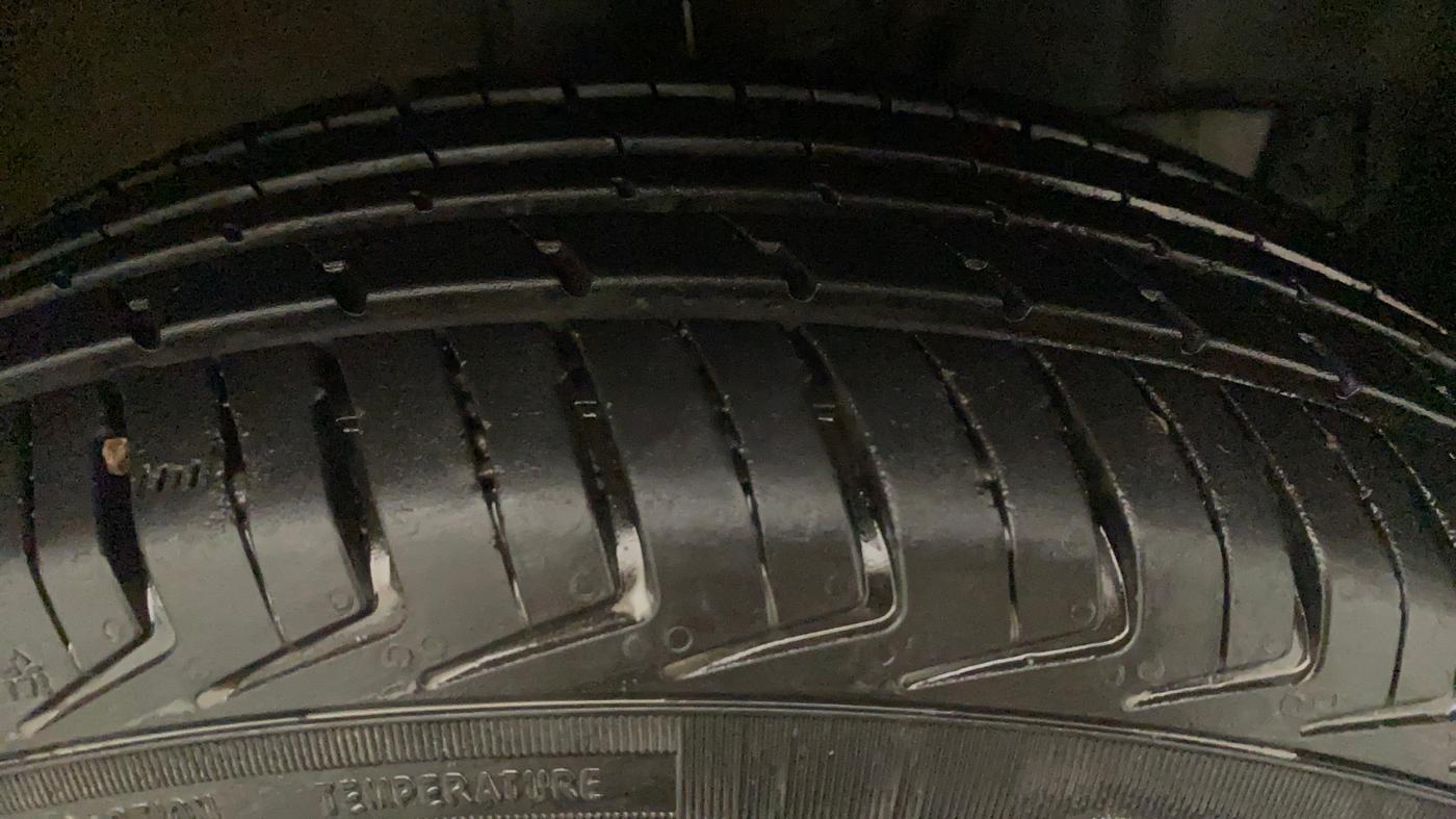 2022 Maruti New Wagon-R LXI 1.0, Petrol, Manual, 31,431 km, Right Front Tyre Tread