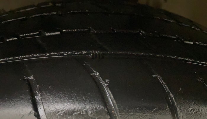 2014 Maruti Celerio VXI AMT, Petrol, Automatic, 65,860 km, Left Front Tyre Tread