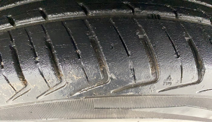 2019 Renault Kwid RXL, Petrol, Manual, 40,154 km, Left Front Tyre Tread