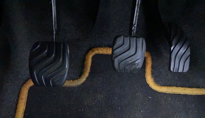 2019 Renault Kwid RXL, Petrol, Manual, 40,154 km, Pedals