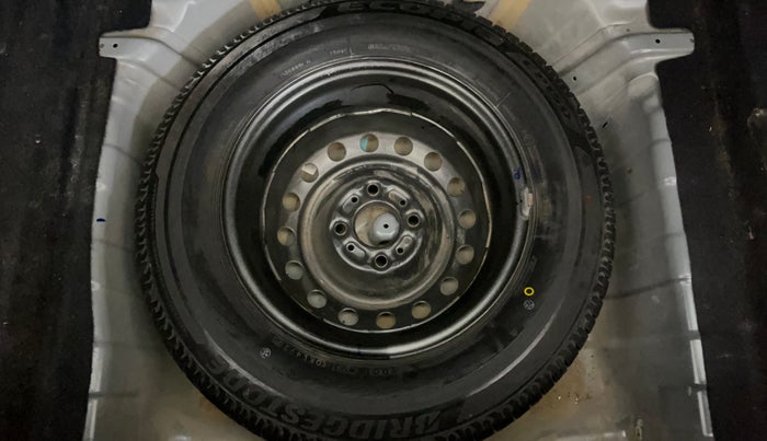 2020 Tata ALTROZ XE PETROL, Petrol, Manual, 28,916 km, Spare Tyre