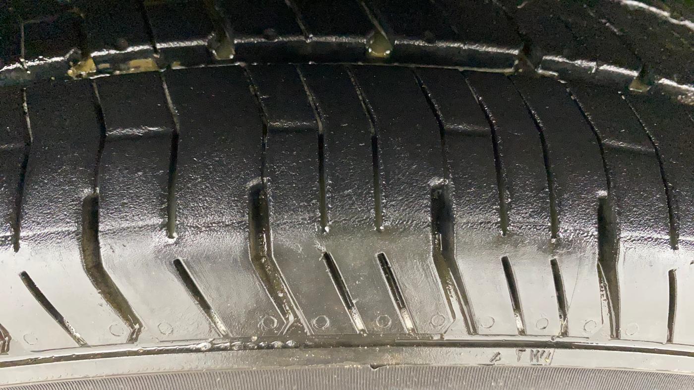 2014 Nissan Sunny XL, Petrol, Manual, 64,541 km, Left Front Tyre Tread