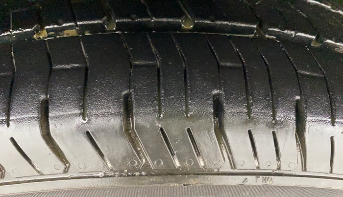 2014 Nissan Sunny XL, Petrol, Manual, 64,541 km, Left Front Tyre Tread