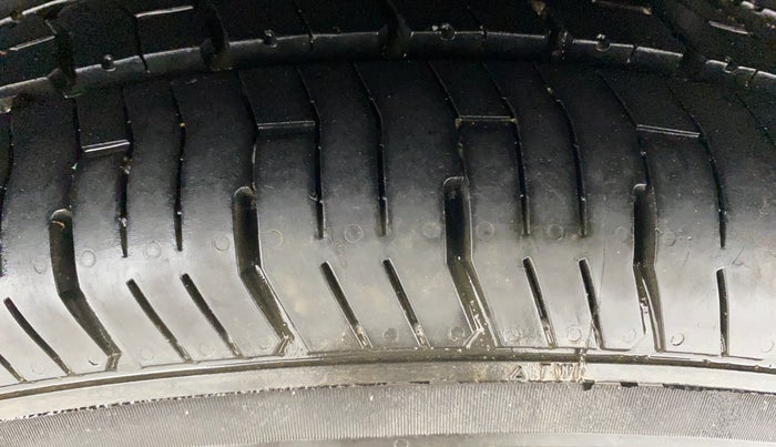 2014 Nissan Sunny XL, Petrol, Manual, 64,541 km, Left Rear Tyre Tread