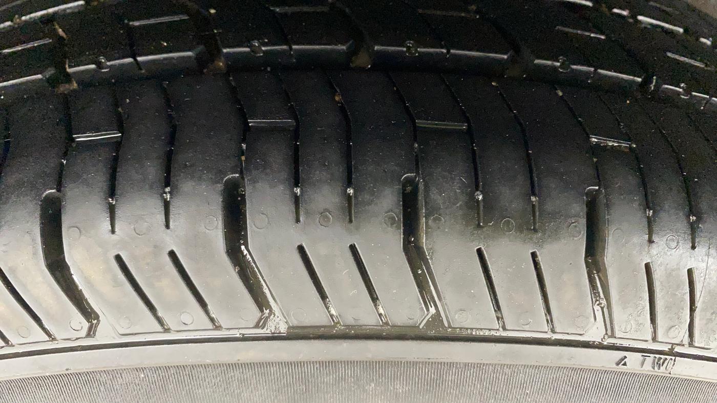 2014 Nissan Sunny XL, Petrol, Manual, 64,541 km, Right Rear Tyre Tread