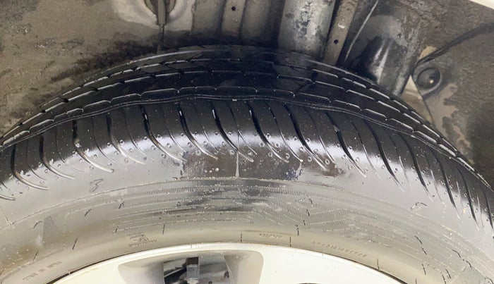 2016 Hyundai Elite i20 ASTA 1.2, Petrol, Manual, 35,962 km, Left Rear Tyre Tread