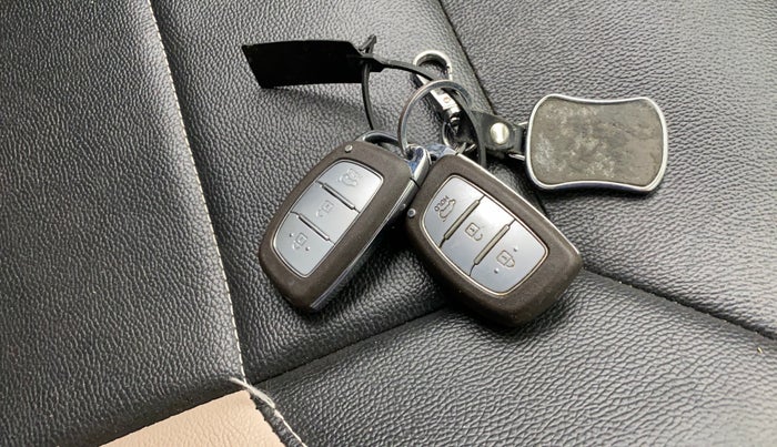 2016 Hyundai Elite i20 ASTA 1.2, Petrol, Manual, 35,962 km, Key Close Up