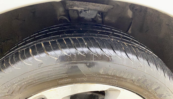 2016 Hyundai Elite i20 ASTA 1.2, Petrol, Manual, 35,962 km, Right Front Tyre Tread