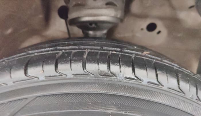 2017 Maruti Wagon R 1.0 VXI AMT, Petrol, Automatic, 42,582 km, Right Front Tyre Tread