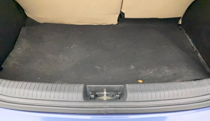 2014 Hyundai i20 SPORTZ 1.2, Petrol, Manual, 85,946 km, Boot Inside