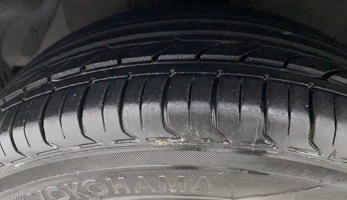 2014 Hyundai i20 SPORTZ 1.2, Petrol, Manual, 85,946 km, Left Front Tyre Tread