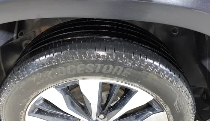 2023 Honda ELEVATE ZX MT, Petrol, Manual, 27,374 km, Right Rear Tyre Tread