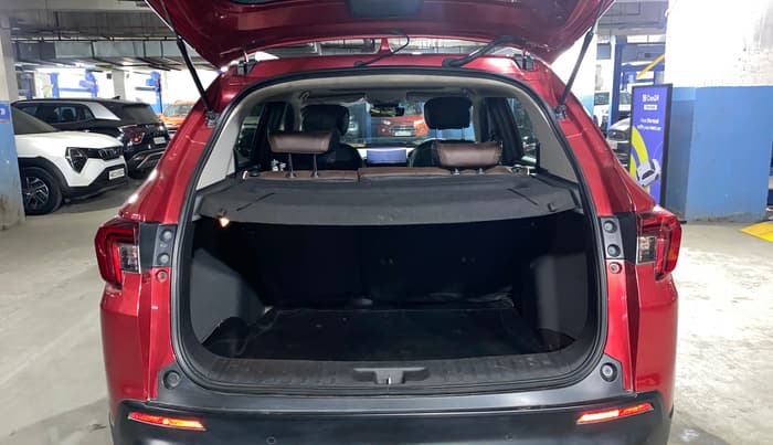 2023 Honda ELEVATE ZX MT, Petrol, Manual, 27,374 km, Boot Inside