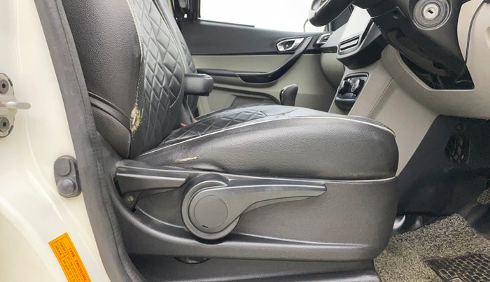 2020 Tata Tiago XZ PLUS DIESEL, Diesel, Manual, 49,134 km, Driver Side Adjustment Panel