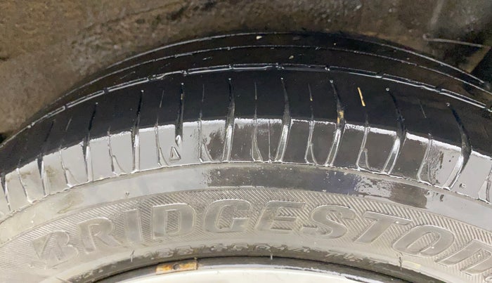 2015 Maruti Wagon R 1.0 VXI, Petrol, Manual, 98,940 km, Left Rear Tyre Tread