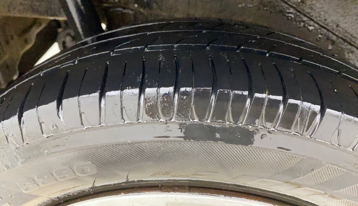 2015 Maruti Wagon R 1.0 VXI, Petrol, Manual, 98,940 km, Right Rear Tyre Tread