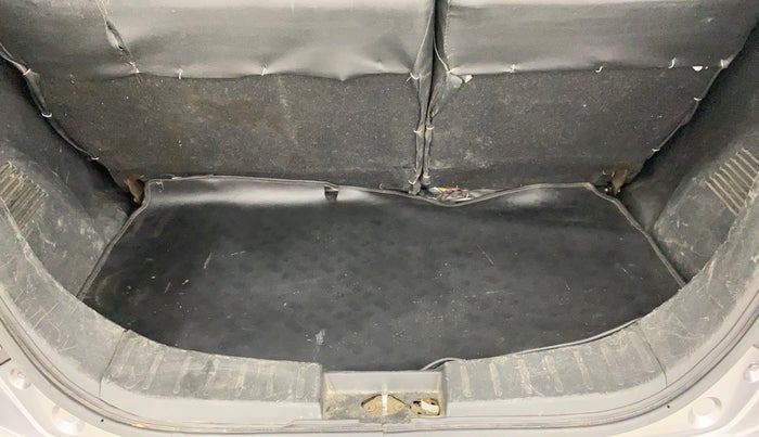 2015 Maruti Wagon R 1.0 VXI, Petrol, Manual, 98,940 km, Boot Inside