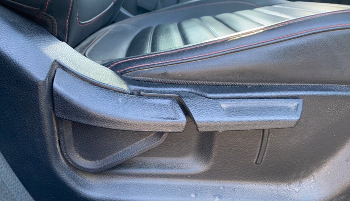 2019 KIA SELTOS GTX 1.4 PETROL, Petrol, Manual, 35,884 km, Driver Side Adjustment Panel