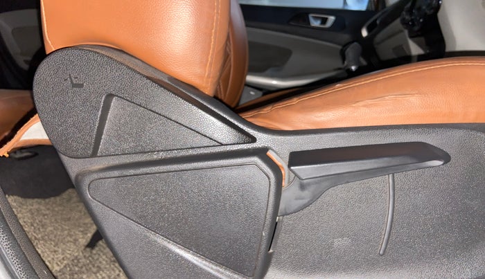 2017 Ford Ecosport TREND 1.5L DIESEL, Diesel, Manual, 79,601 km, Driver Side Adjustment Panel