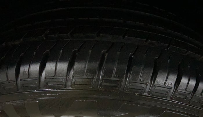 2017 Ford Ecosport TREND 1.5L DIESEL, Diesel, Manual, 79,601 km, Right Rear Tyre Tread