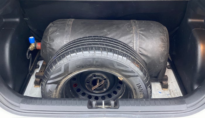 2020 Hyundai VENUE S+ 1.2, CNG, Manual, 79,805 km, Boot Inside