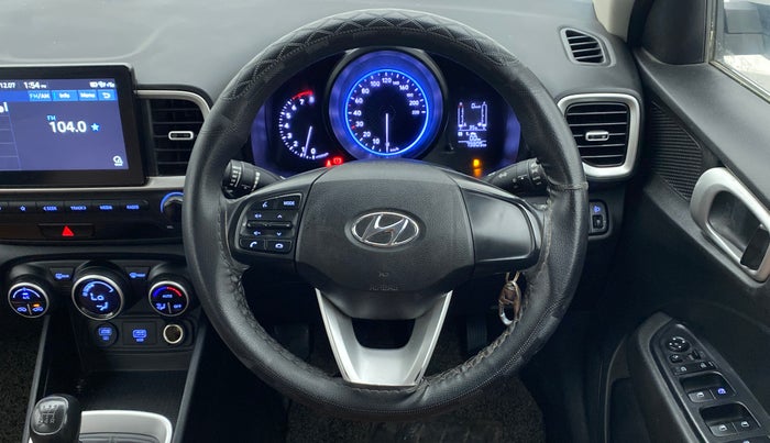 2020 Hyundai VENUE S+ 1.2, CNG, Manual, 79,805 km, Steering Wheel Close Up
