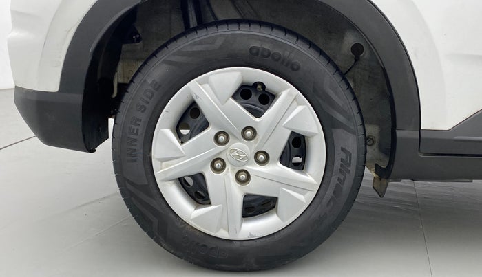 2020 Hyundai VENUE S+ 1.2, CNG, Manual, 79,805 km, Right Rear Wheel