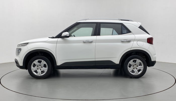 2020 Hyundai VENUE S+ 1.2, CNG, Manual, 79,805 km, Left Side