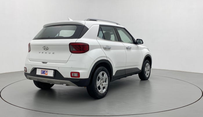 2020 Hyundai VENUE S+ 1.2, CNG, Manual, 79,805 km, Right Back Diagonal