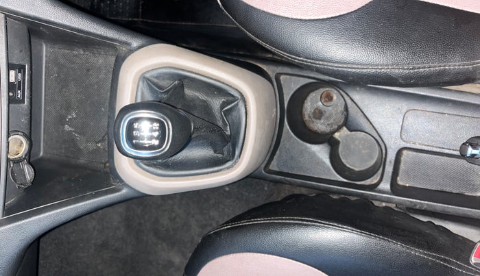 2018 Hyundai Grand i10 SPORTZ 1.2 KAPPA VTVT, Petrol, Manual, 60,547 km, Gear Lever