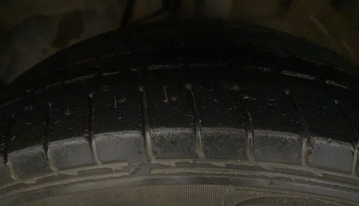 2020 MG HECTOR SHARP 1.5 DCT PETROL, Petrol, Automatic, 48,771 km, Left Front Tyre Tread