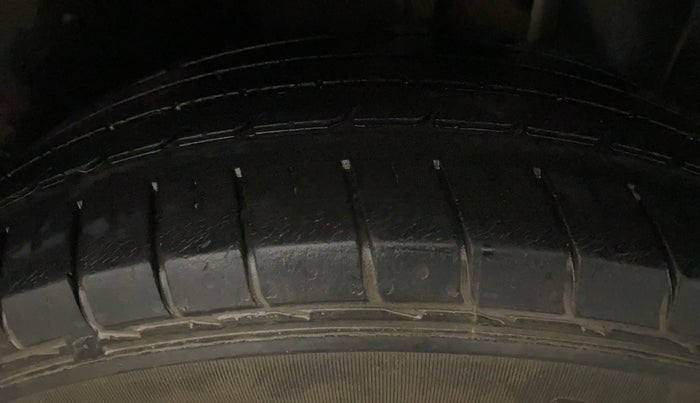 2020 MG HECTOR SHARP 1.5 DCT PETROL, Petrol, Automatic, 48,771 km, Left Rear Tyre Tread