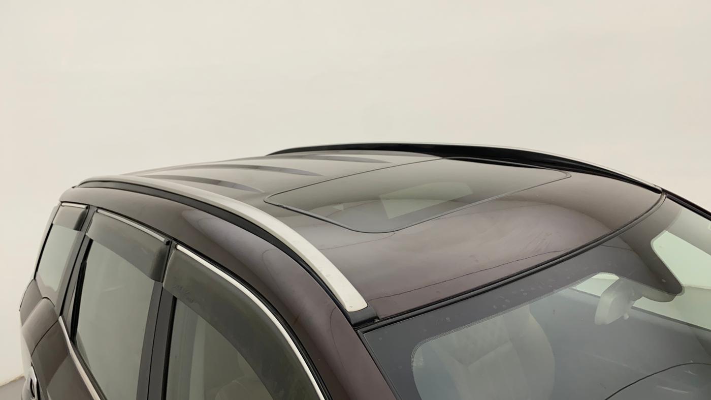 2019 Mahindra XUV500 W11 AT, Diesel, Automatic, 36,921 km, Roof