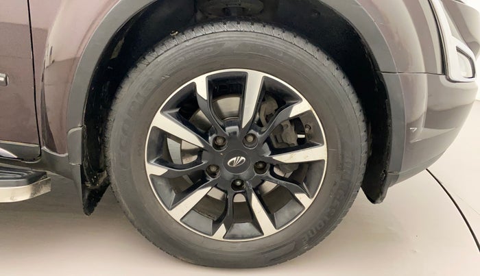 2019 Mahindra XUV500 W11 AT, Diesel, Automatic, 36,921 km, Right Front Wheel