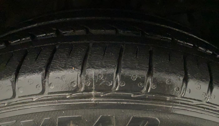 2014 Honda City 1.5L I-VTEC VX CVT, Petrol, Automatic, 28,598 km, Right Front Tyre Tread