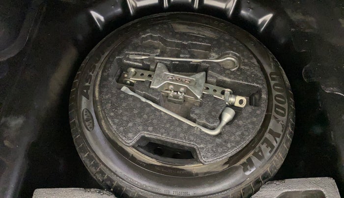 2016 Maruti Ciaz ZXI+, Petrol, Manual, 69,954 km, Spare Tyre