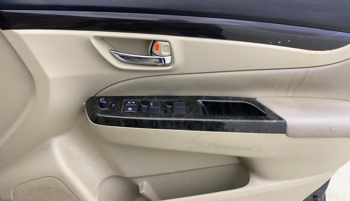 2016 Maruti Ciaz ZXI+, Petrol, Manual, 69,954 km, Driver Side Door Panels Control