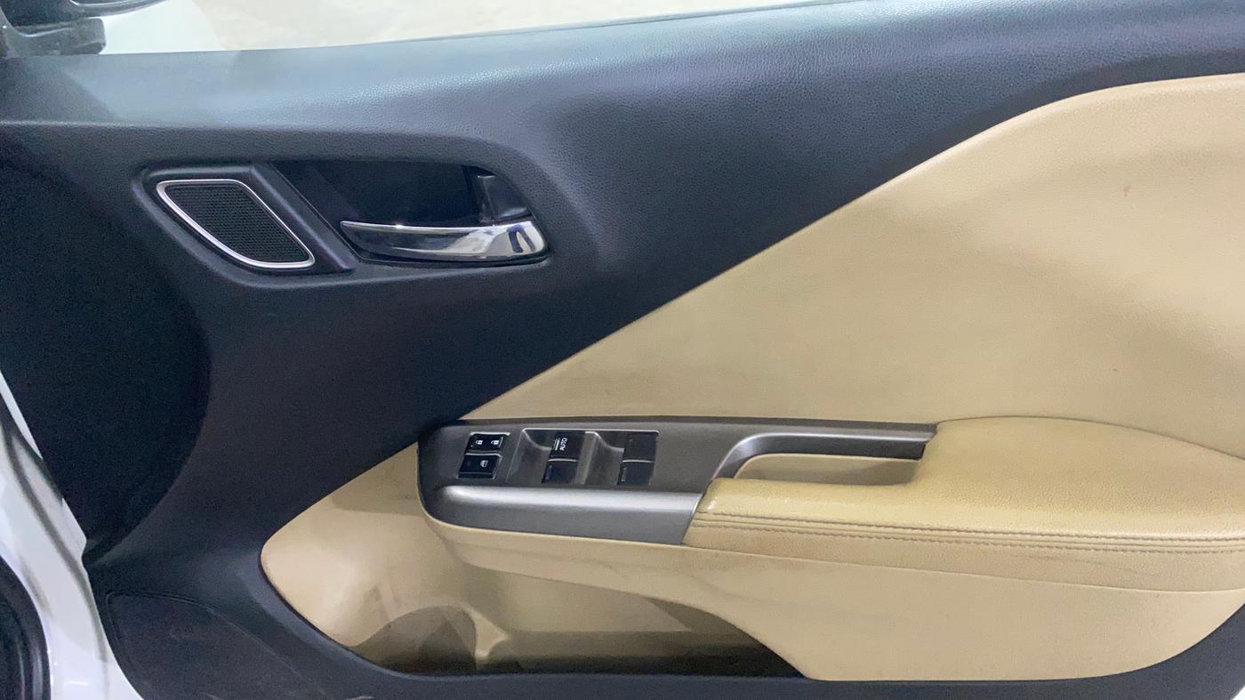 2019 Honda City 1.5L I-VTEC ZX, Petrol, Manual, 61,091 km, Driver Side Door Panels Control