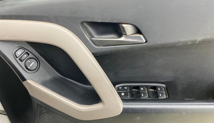 2016 Hyundai Creta SX PLUS AT 1.6 PETROL, Petrol, Automatic, 41,040 km, Driver Side Door Panels Control