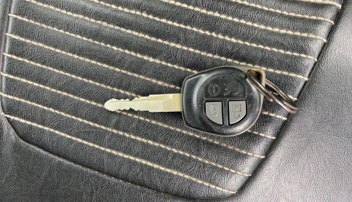 2019 Maruti New Wagon-R VXI 1.2 AMT, Petrol, Automatic, 73,874 km, Key Close Up